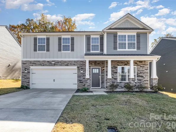 10759 Adair Woods Dr, Davidson, NC 28036