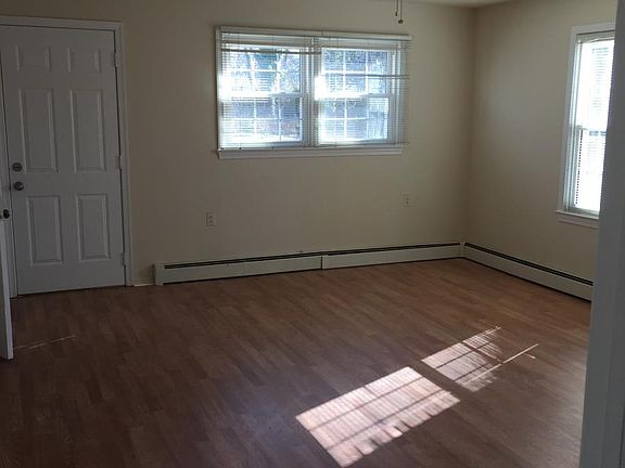 4th image of 2613 Groveton St