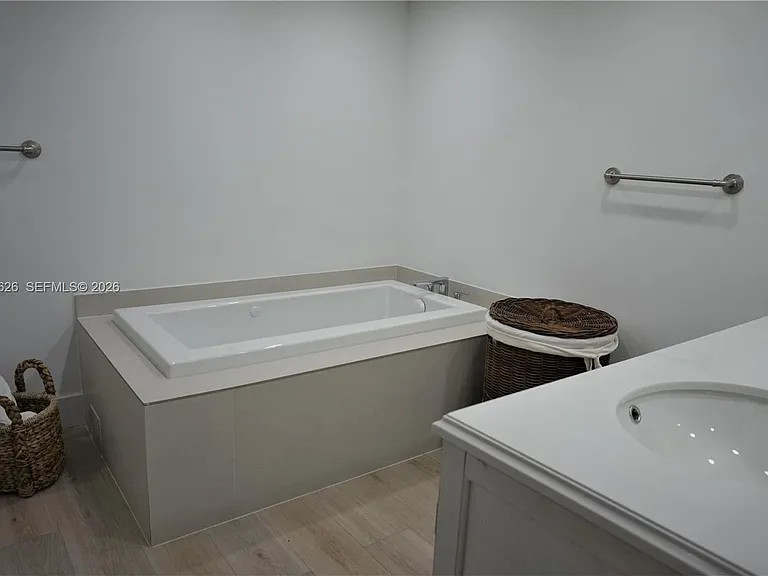210 Sea View Dr #408 — Photo 17