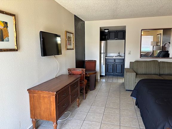 4th image of 921 Las Vegas Blvd S