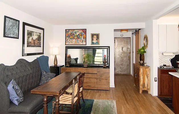 Sold by Studio FTB LLC | media 3