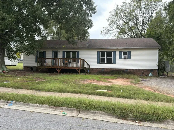 49 Selma Dr, Mooresville, NC 28115