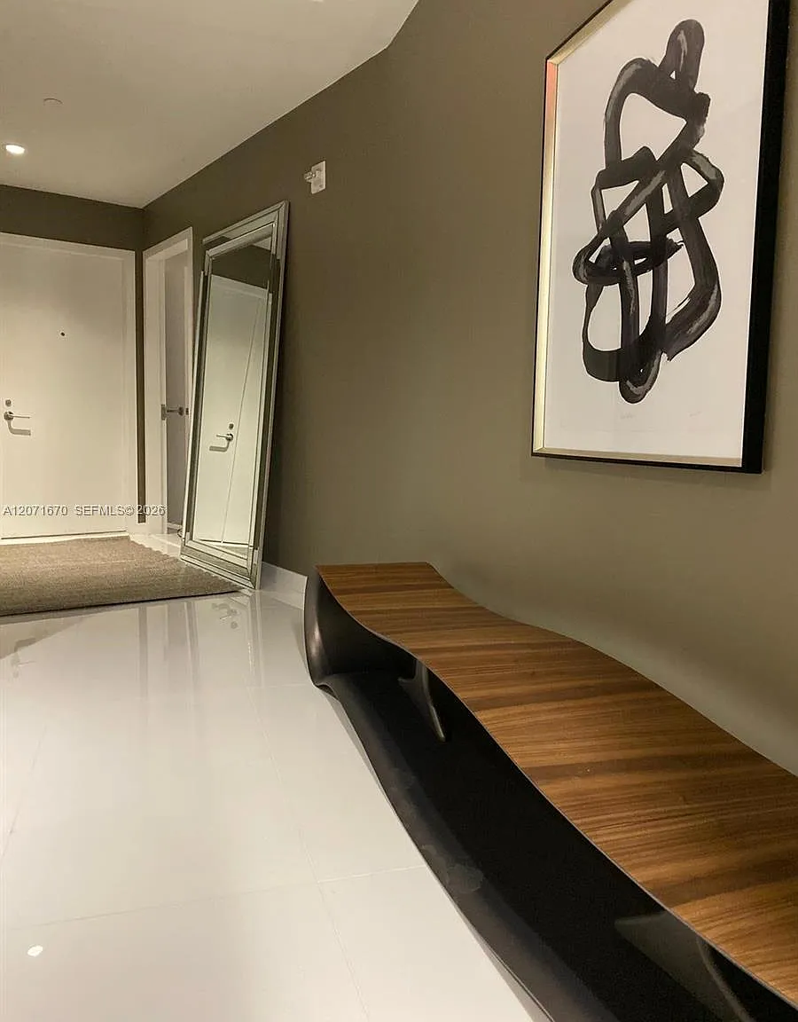 Paramount Miami Worldcent — Photo 3