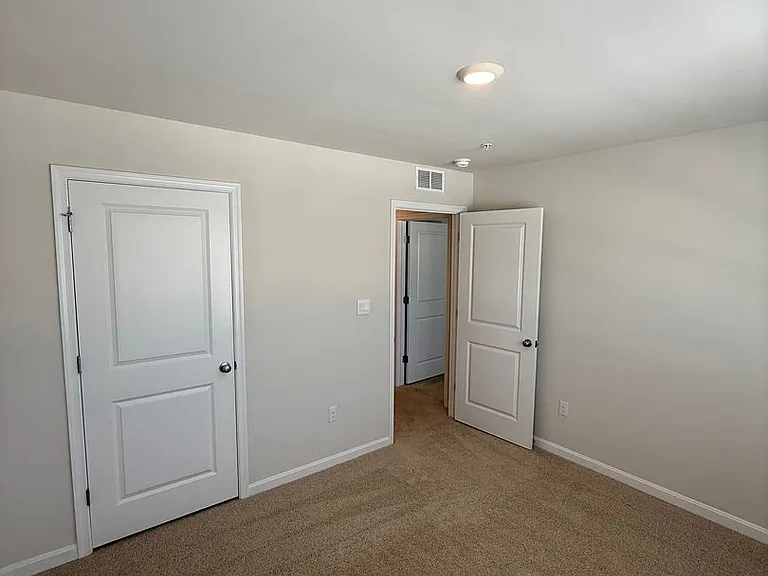 152 Hannock St — Photo 17