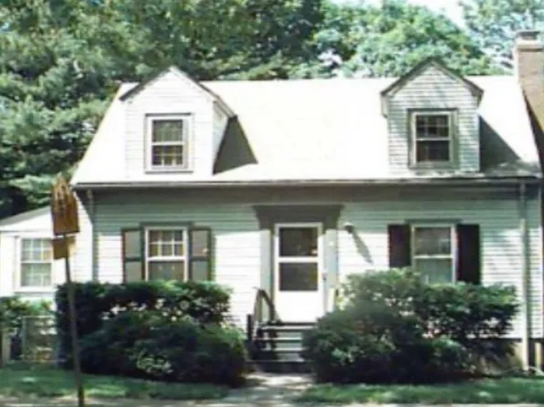 18 Cushing Rd, Brookline, MA 02445