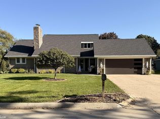 105 E Randall Rd, Carroll, IA 51401