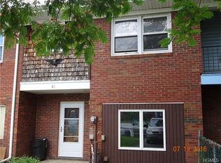 81 Vails Gate Heights Dr, New Windsor, NY 12553
