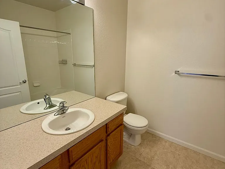 4675 Hahns Peak Dr #101 — Photo 13