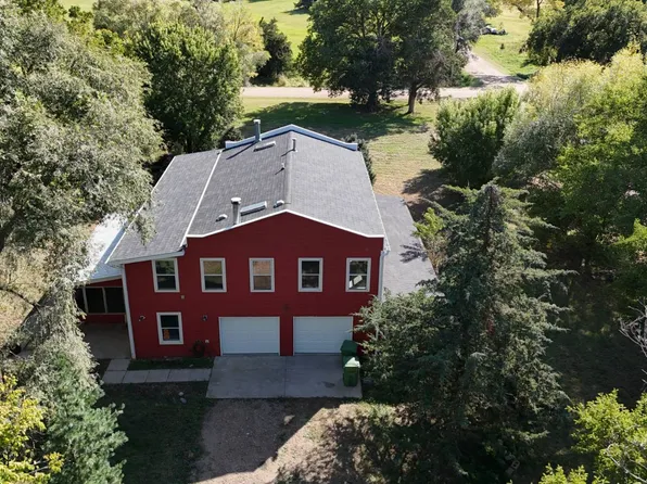 304 Grace St, Aurora, NE 68818