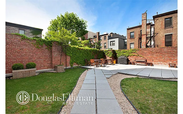 Sold by Douglas Elliman | media 14