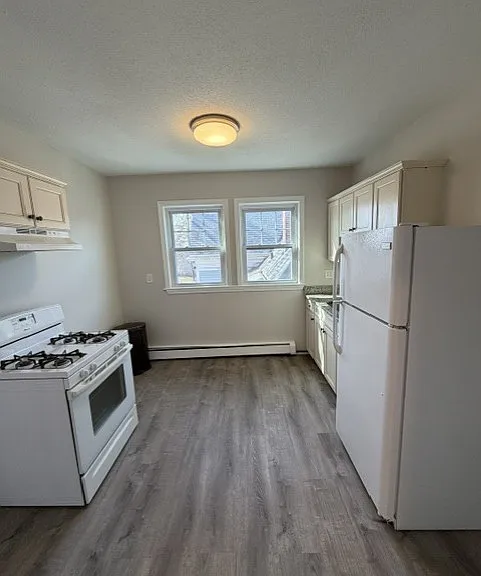 87 Webster St #5 — Photo 2