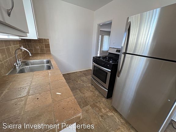 4th image of 1111 Justin Ave