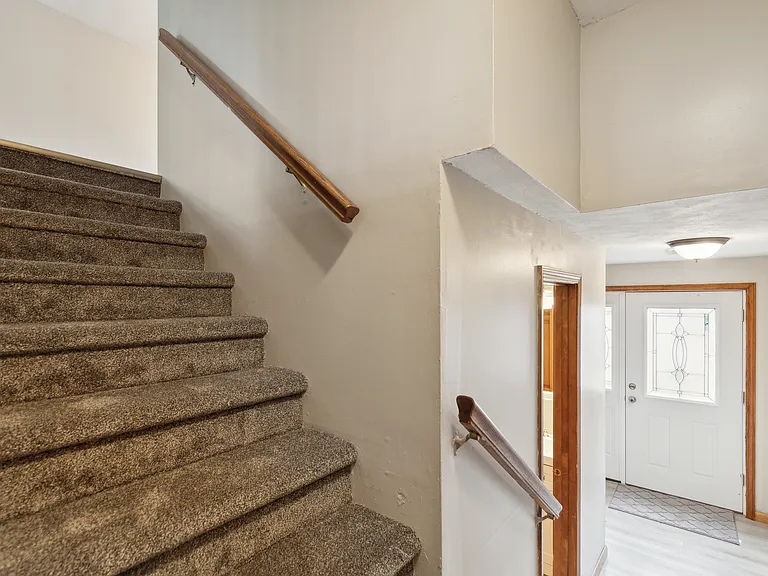 8237 Vicksburg Pl — Photo 16