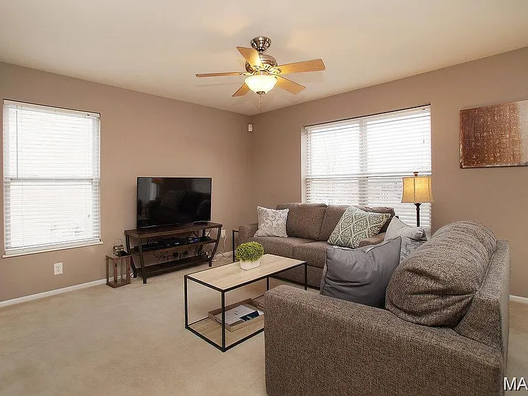 210 Stone Run Blvd — Photo 4