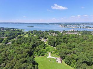 400 Highland Rd, Tiverton, RI 02878