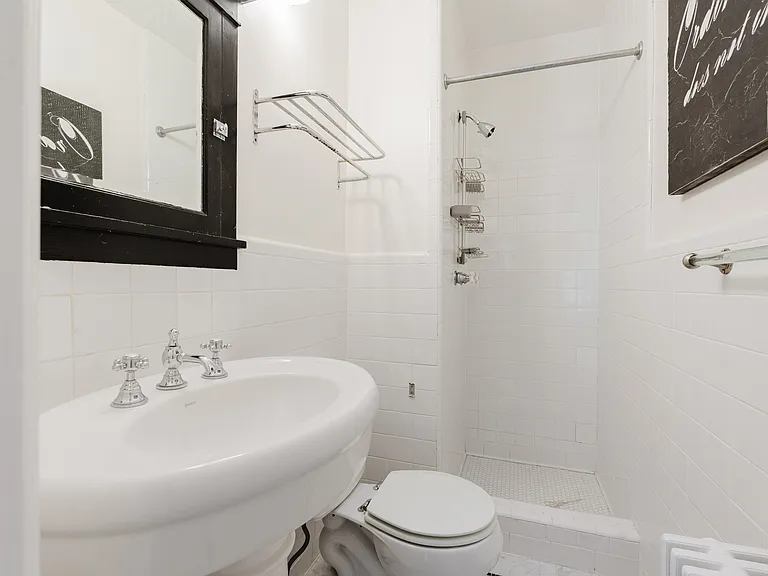 2014 Klingle Rd NW — Photo 32