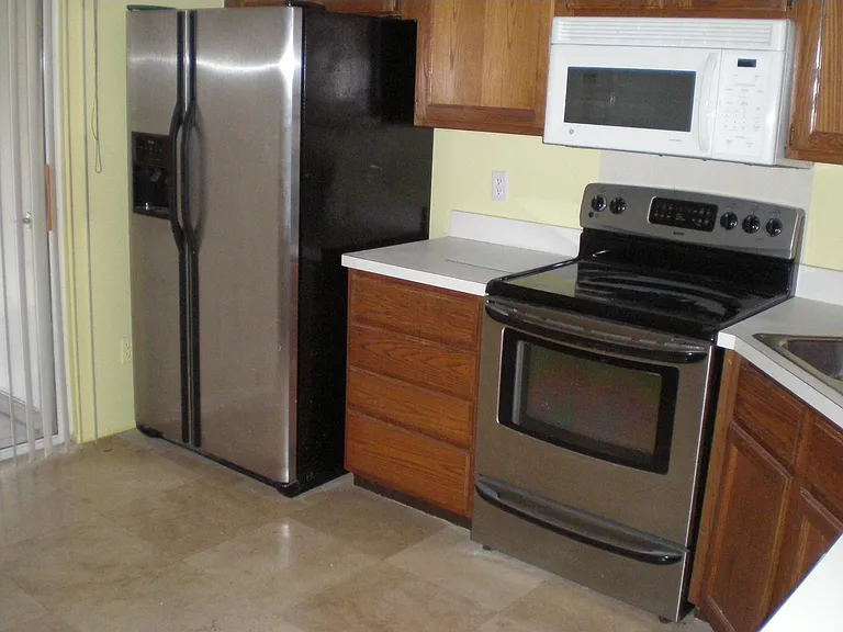 109 Reserve Cir #113 — Photo 14