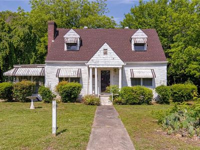 1900 Peachtree St, Winston Salem, NC, 27107