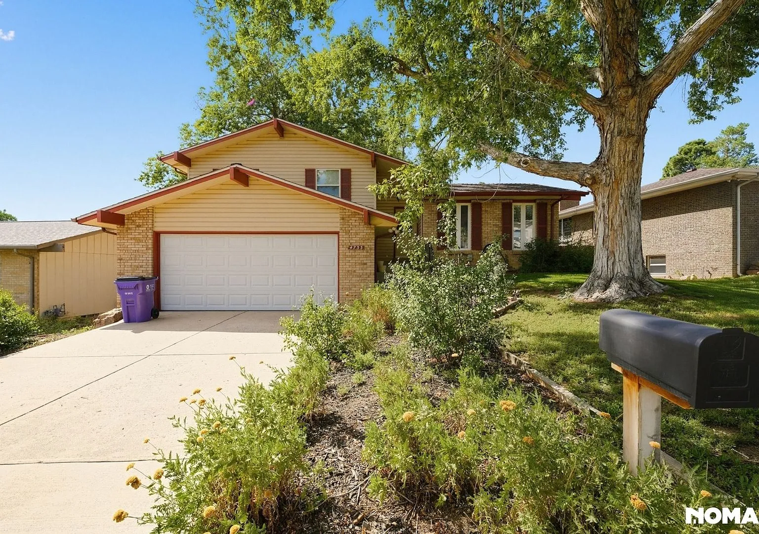 Charming 3BR House in Denver — Photo 1