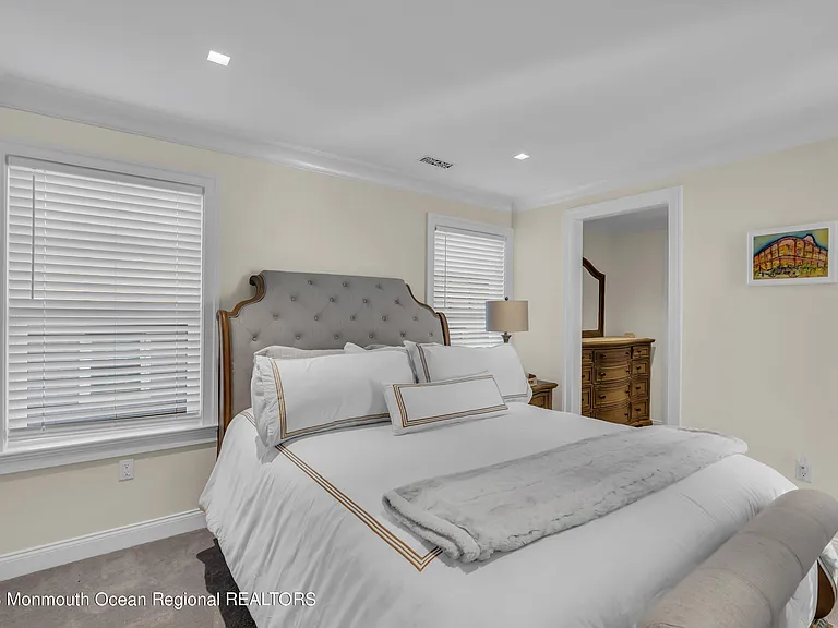 502 Brighton Ave — Photo 35