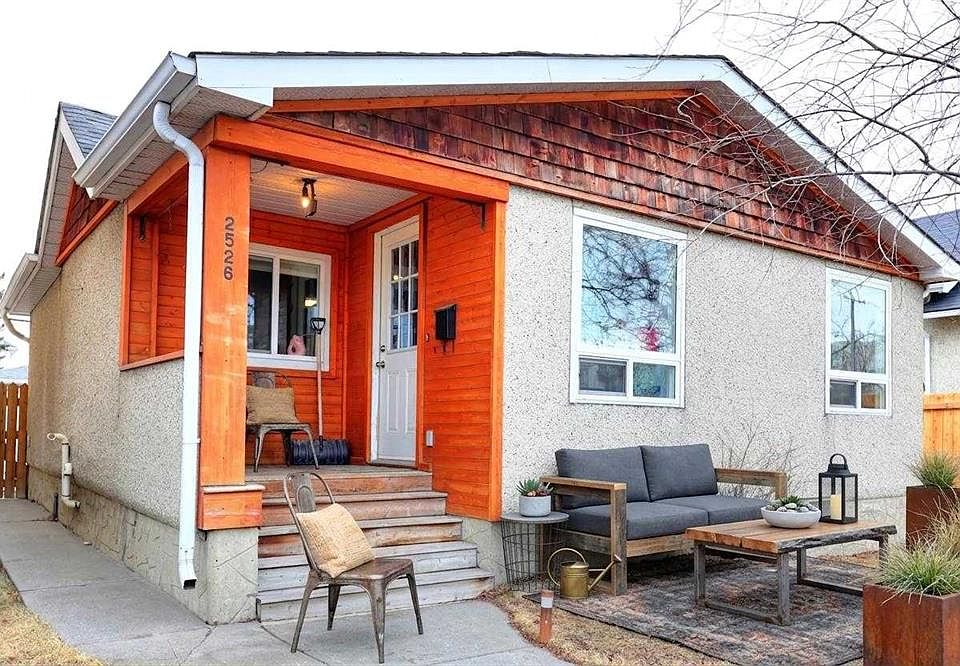 1st image of 2526 W 16th St SE