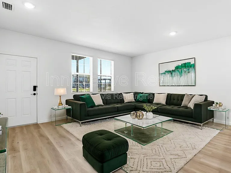 Venture Apartments — Photo 40