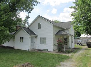 1102 Clifton Rd, Xenia, OH 45385