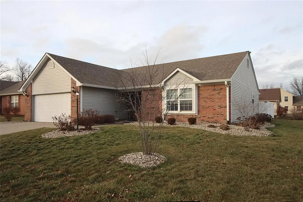 6712 Blackthorn Dr photo 1