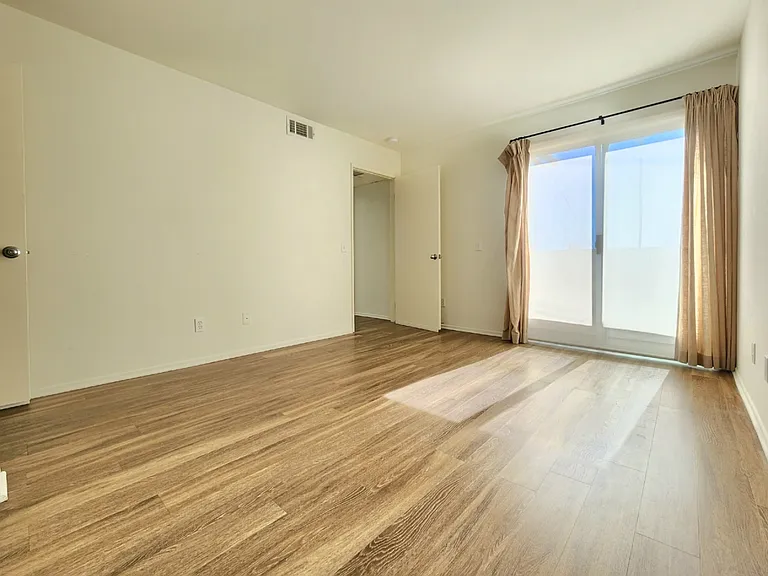 3653 Hughes Ave #104 — Photo 12