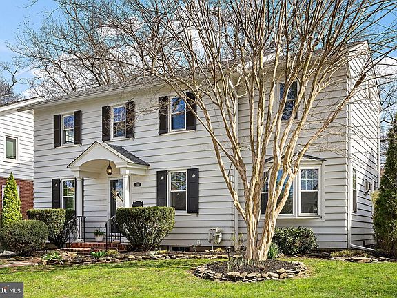 3rd image of 9 Wier Ave