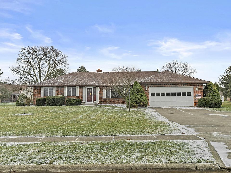 1st image of 334 Thames Ct