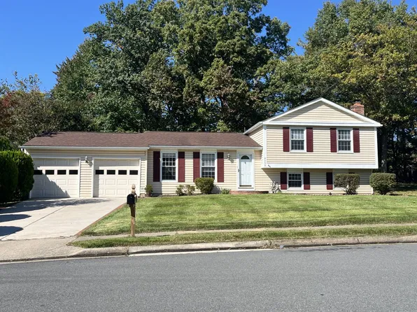 8058 Winding Way Ct, Springfield, VA 22153