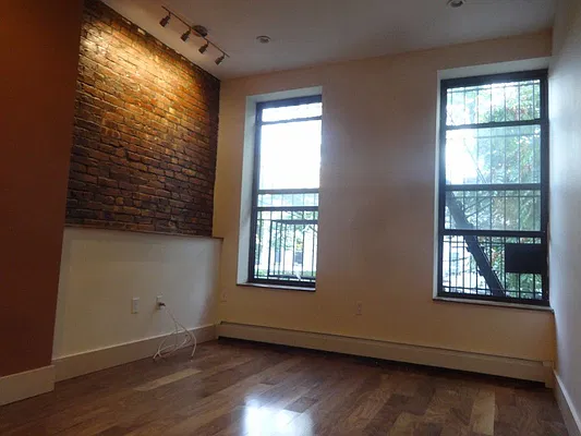 Rented by Blue Egg Realty Corp | media 9
