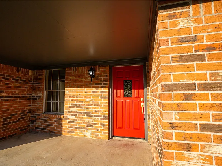 1601 Westwind Dr — Photo 28