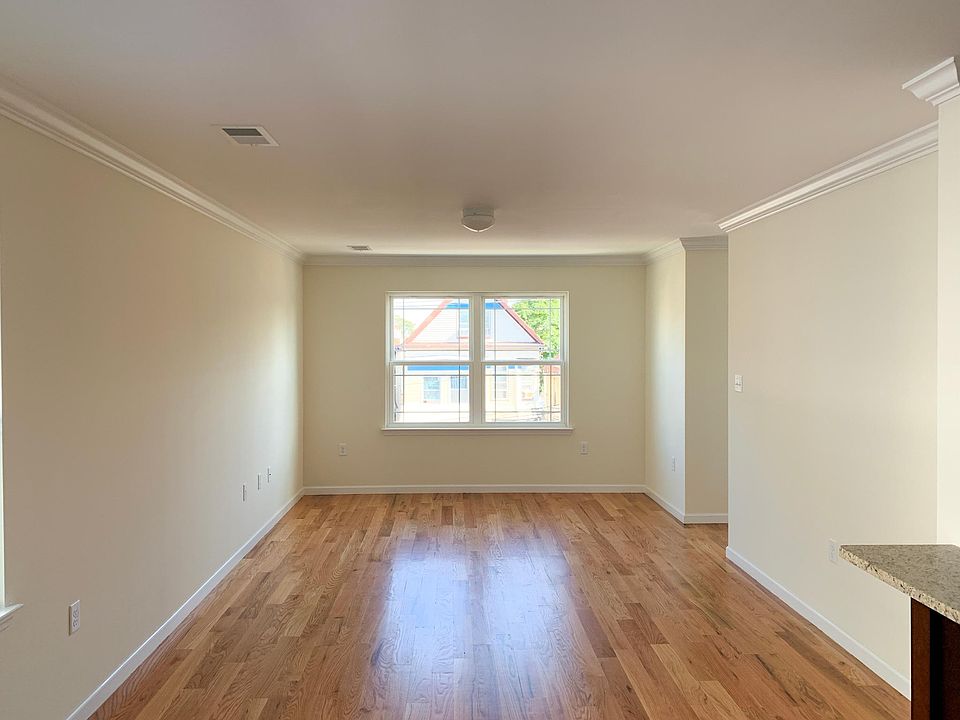 OPEN LIVING AREA