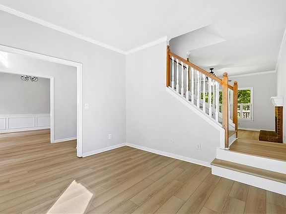 5th image of 144 Roberts Rd