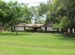 12211 Oakline Dr, Brookside Village, TX 77581