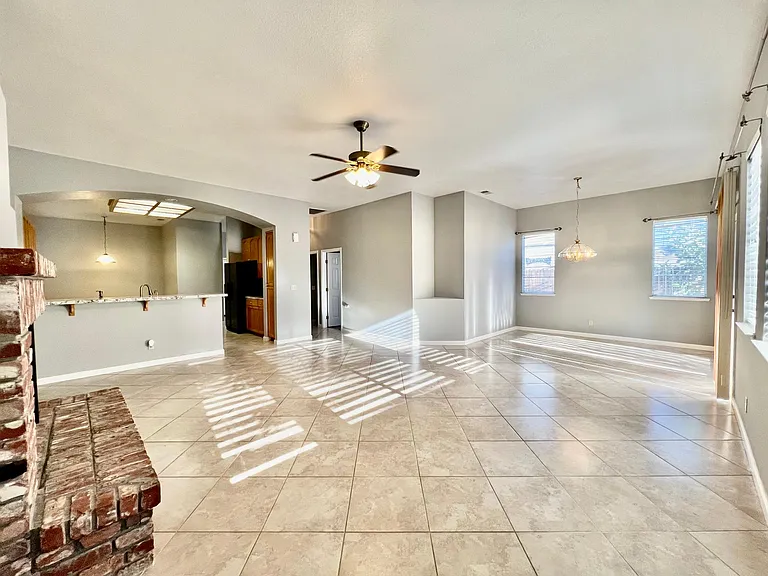 8057 Bothwell Dr — Photo 5