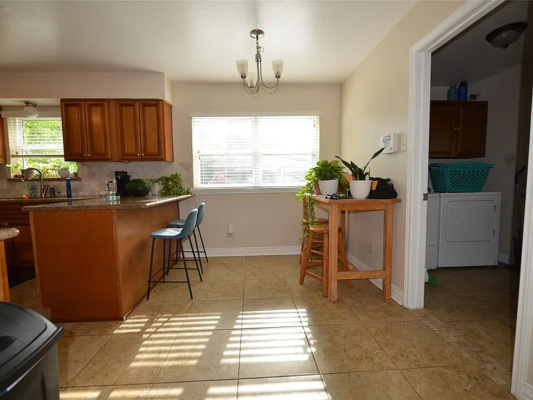 5118 Lymbar Dr — Photo 10