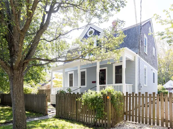 450 7th Street, Greenport, NY 11944