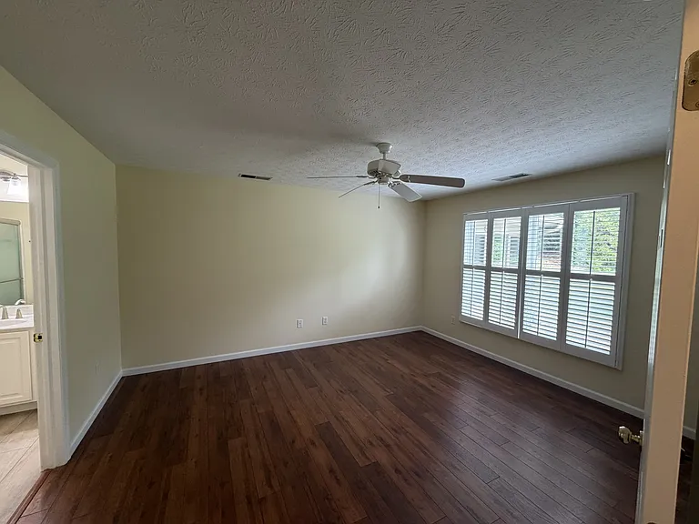 1324 Rosalind Dr — Photo 19