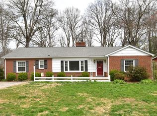 1166 Strathmore Cir, Winston Salem, NC 27104