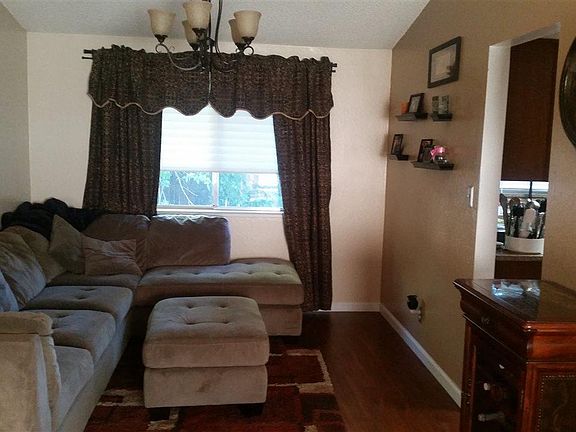 5th image of 1822 Woodtrail Ct