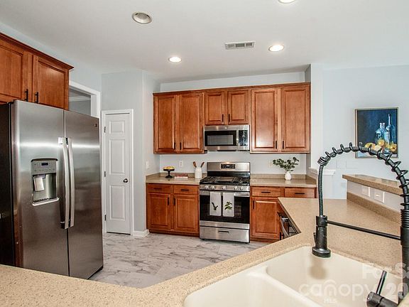 5th image of 2344 Smith Cove Rd