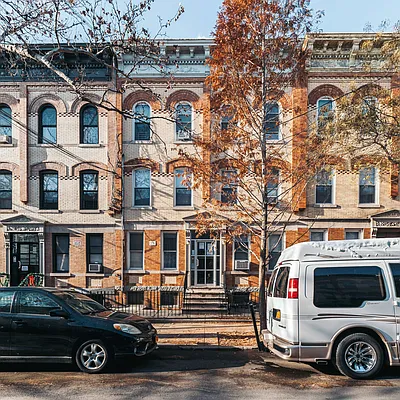 Rented by Nooklyn NYC LLC | media 16