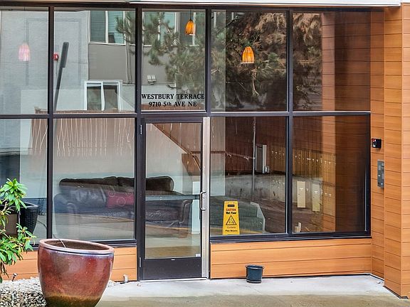 3rd image of 9710 5th Avenue NE #401