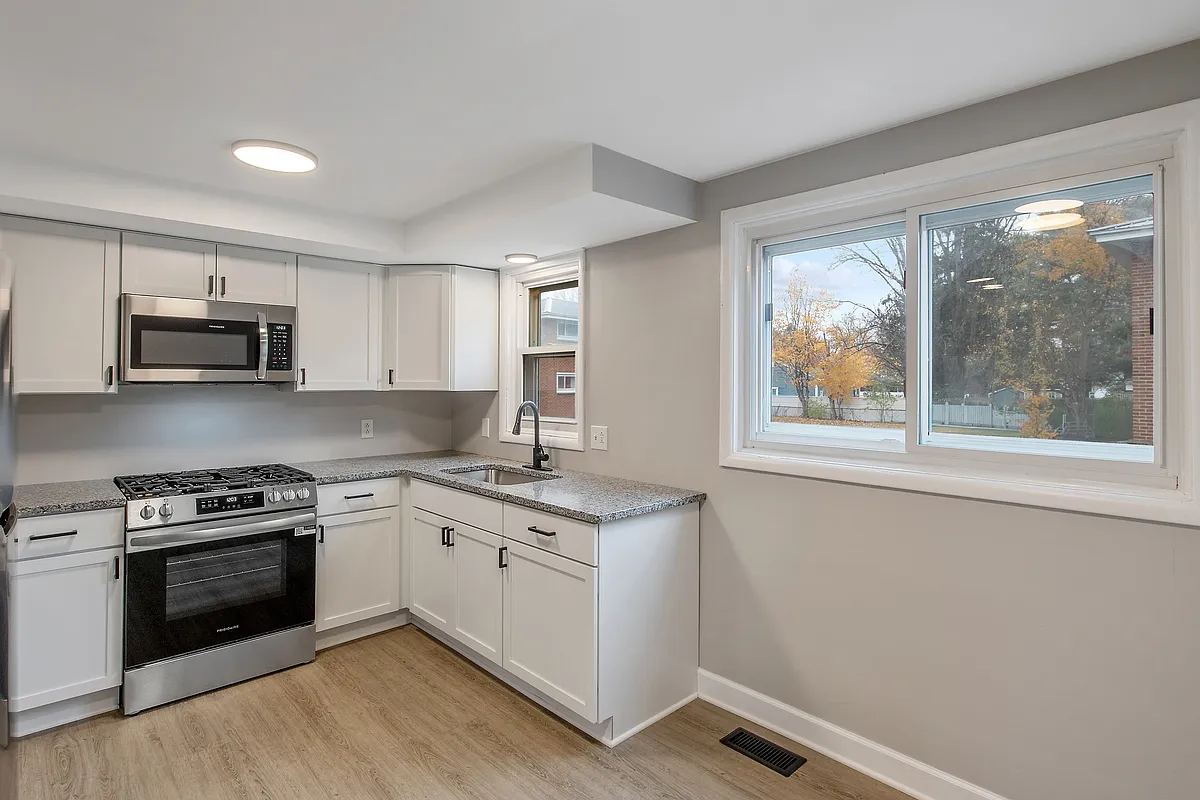 Photo 2 of 24 - 5953 E Taft Rd #1 - Syracuse, NY Building Photo - 5953 E Taft Rd #1