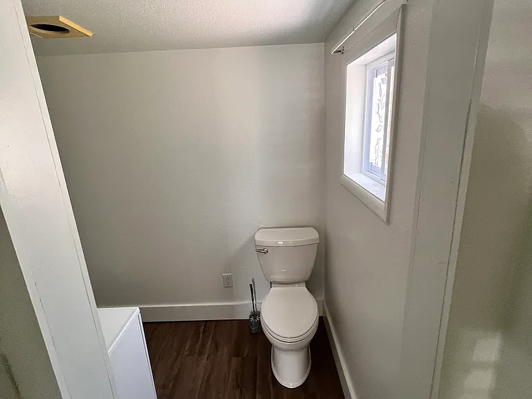 304 West St — Photo 14