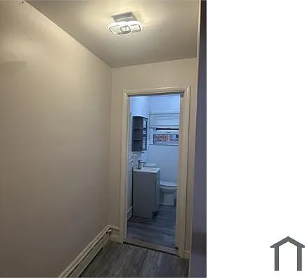 4489 4th St #5 — Photo 3