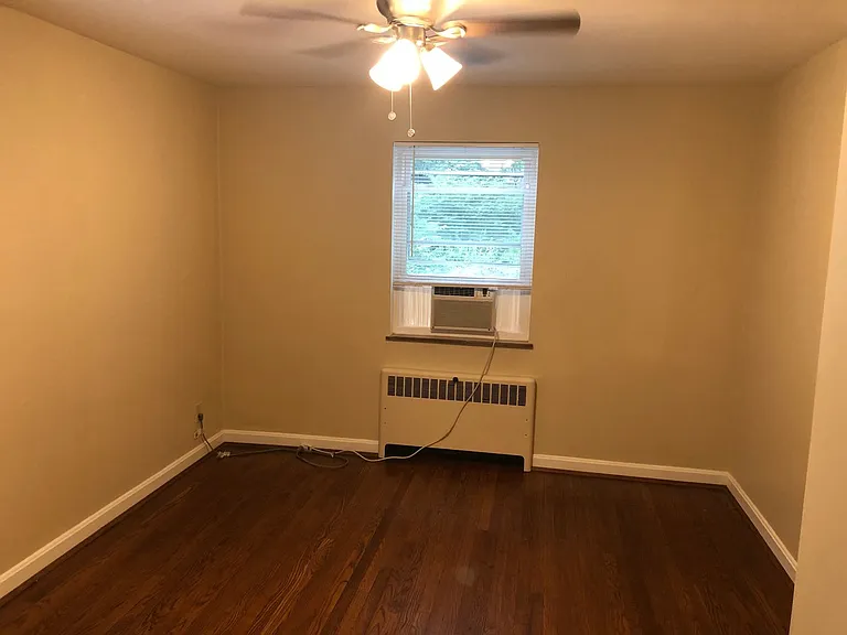 5562 Beechmont Ave — Photo 12